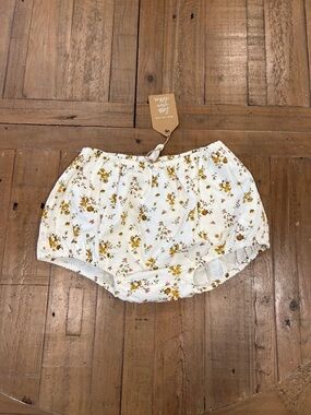 Little cotton clothes golden floral shorts bummies bloomers 5-6 years nwt